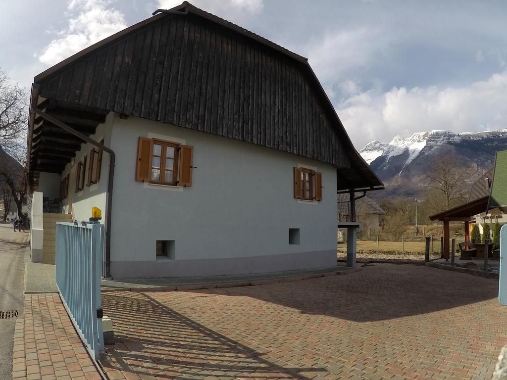 Lesjakova Domacija Bovec Buitenkant foto