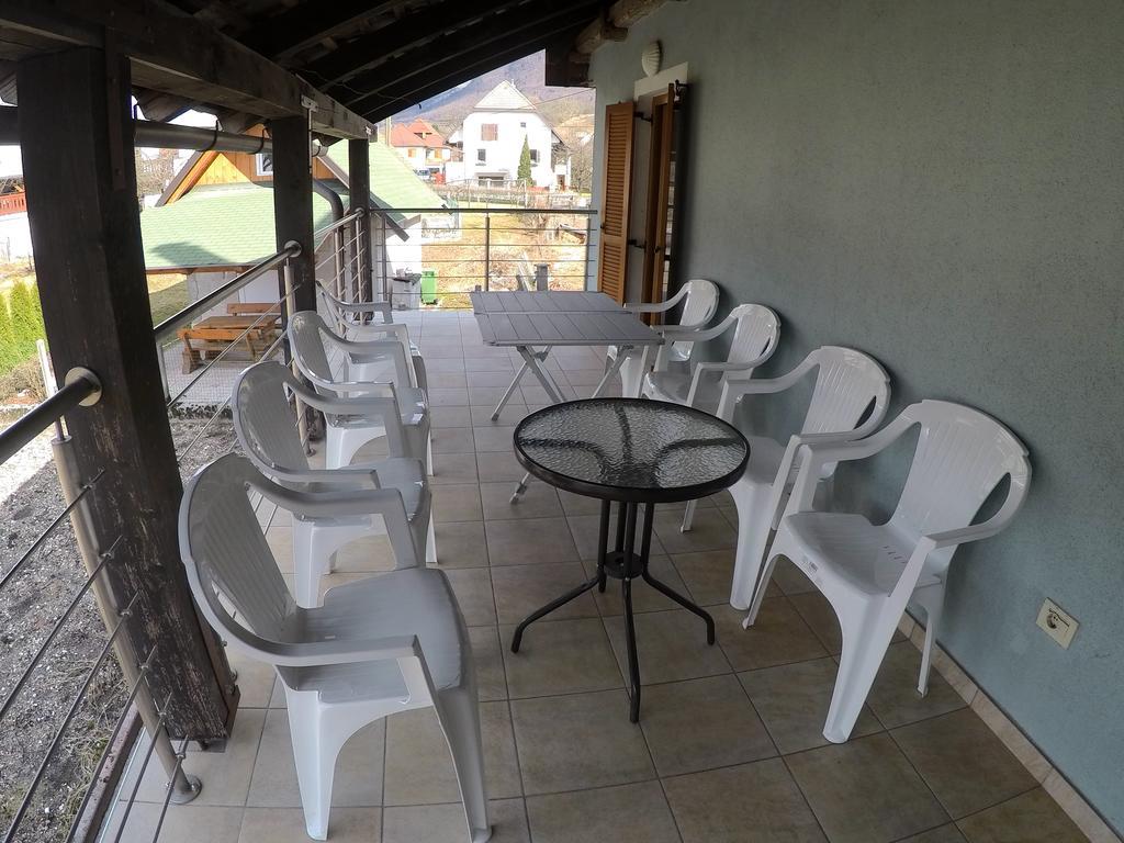 Lesjakova Domacija Bovec Buitenkant foto